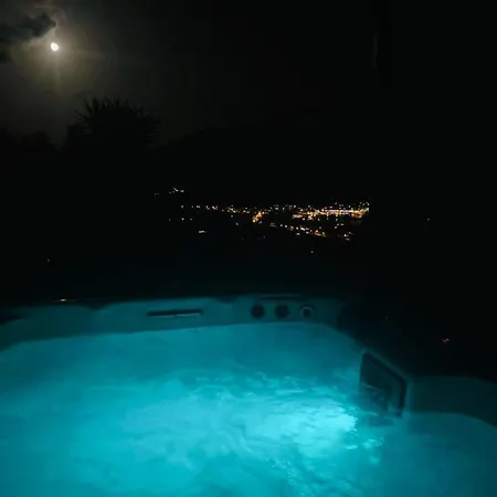 Luna Pondi