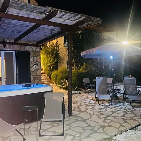 Luna Villa *
